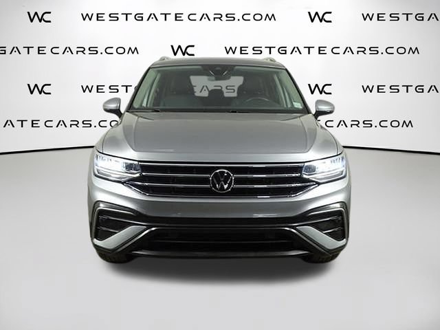 Used 2024 Volkswagen Tiguan SE AWD/4WD image 4