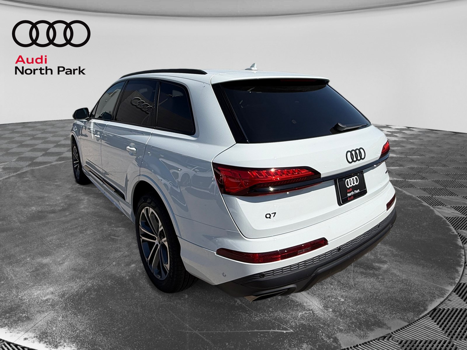 New 2026 Audi Q7 2.0T Premium AWD/4WD image 3