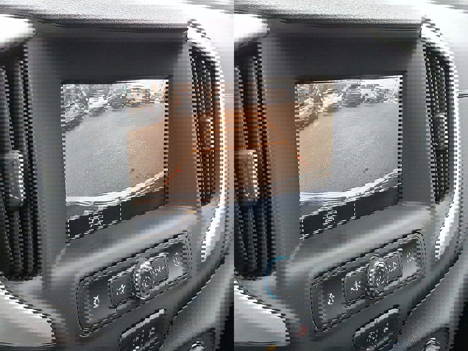 Certified 2023 GMC Terrain SLE w/ Driver Convenience Package image 15