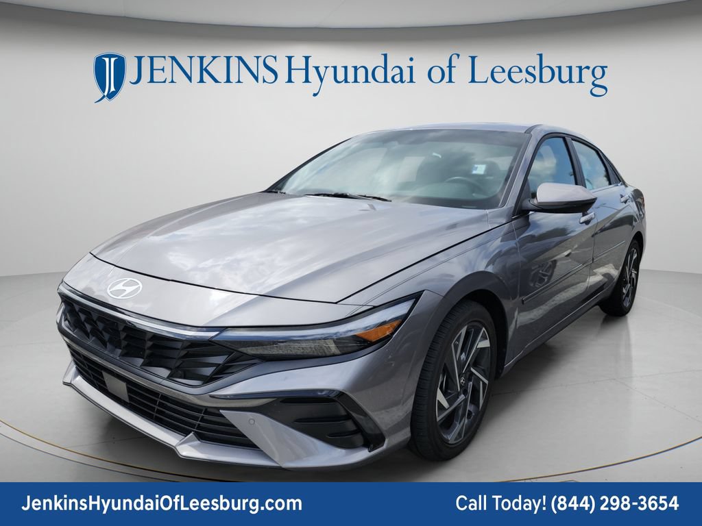 Certified 2024 Hyundai Elantra Limited FWD image 4