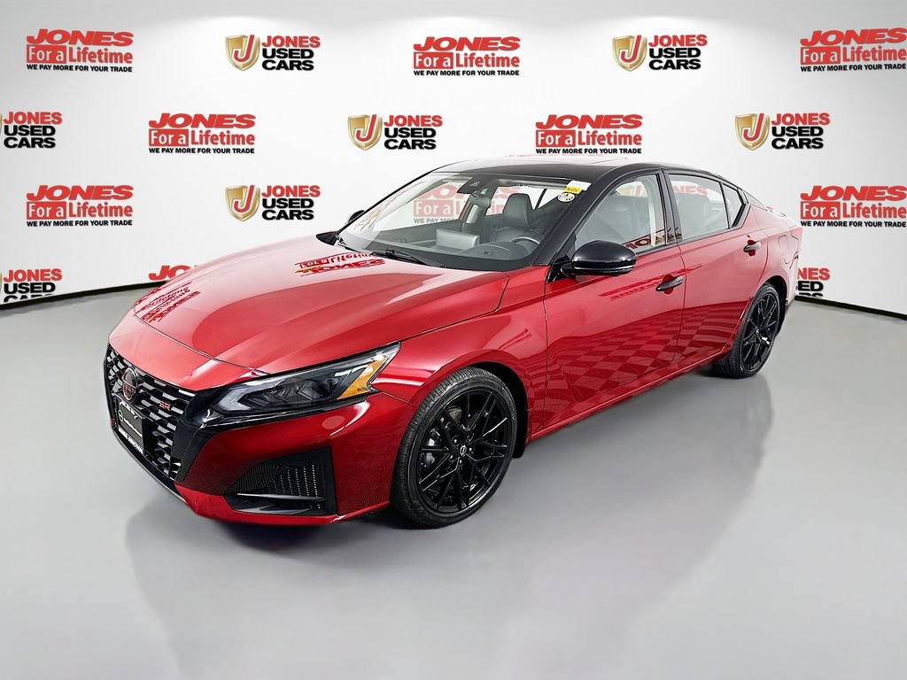 Used 2024 Nissan Altima 2.0 SR FWD image 16
