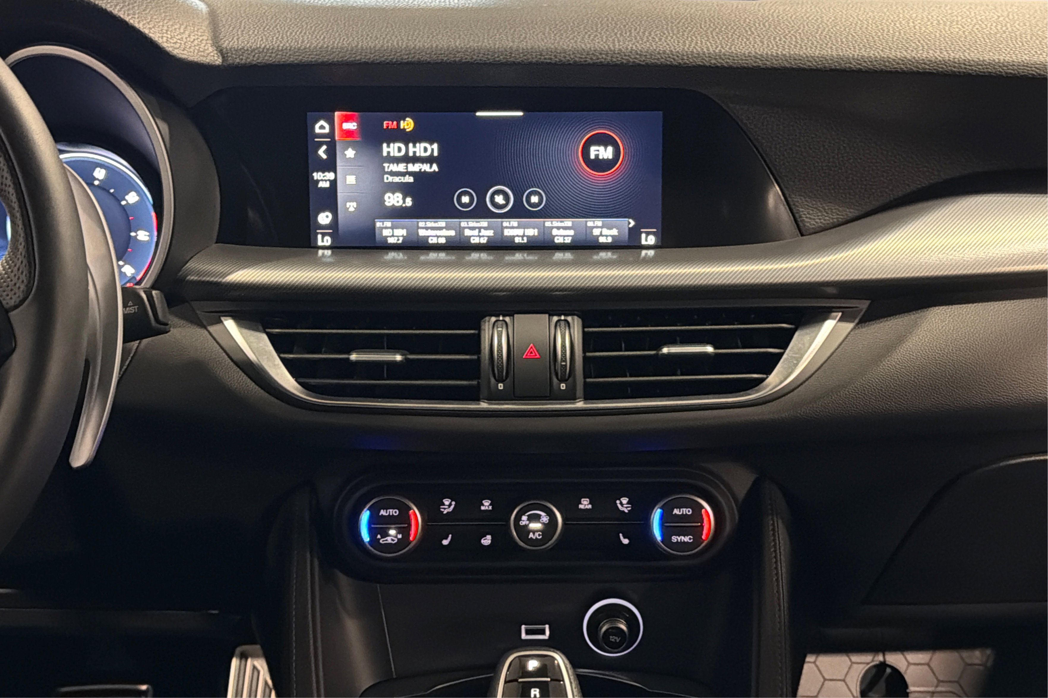 Used 2025 Alfa Romeo Stelvio Sprint w/ Veloce Package image 29