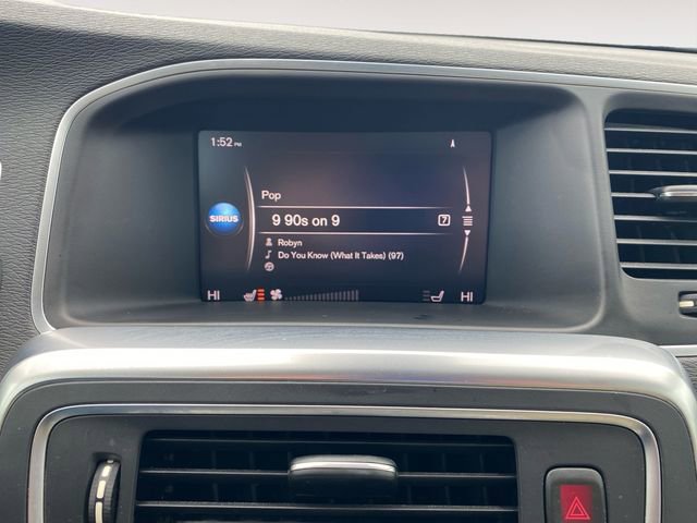 Used 2018 Volvo S60 T5 Inscription image 22