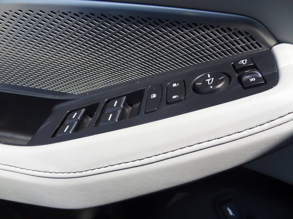 Used 2024 Acura MDX w/ Technology Package FWD image 19