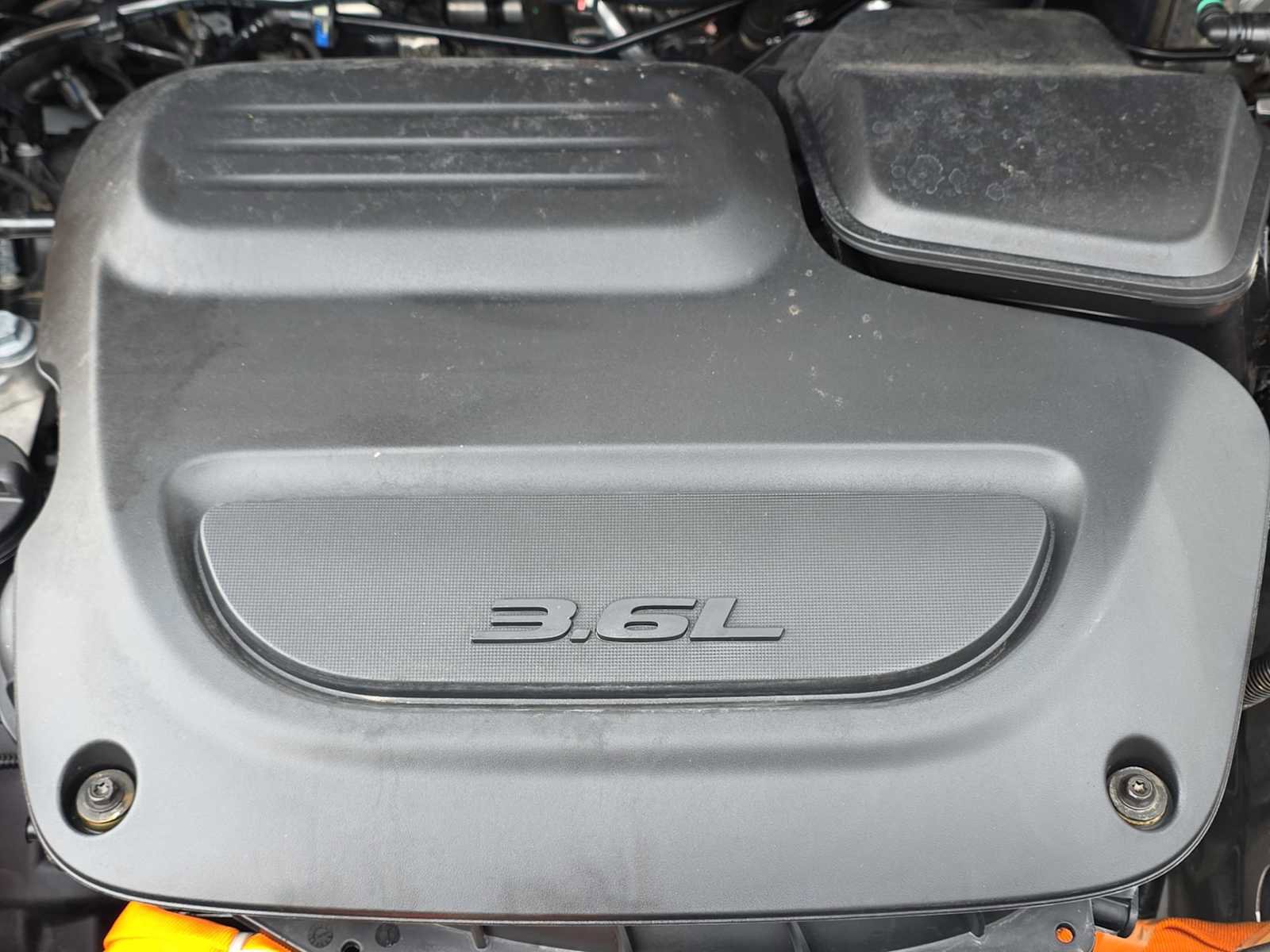 Used 2024 Chrysler Pacifica Select image 13