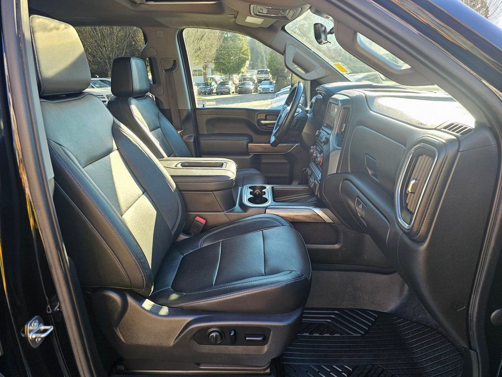 Used 2020 Chevrolet Silverado 2500 LTZ w/ LTZ Premium Package image 30