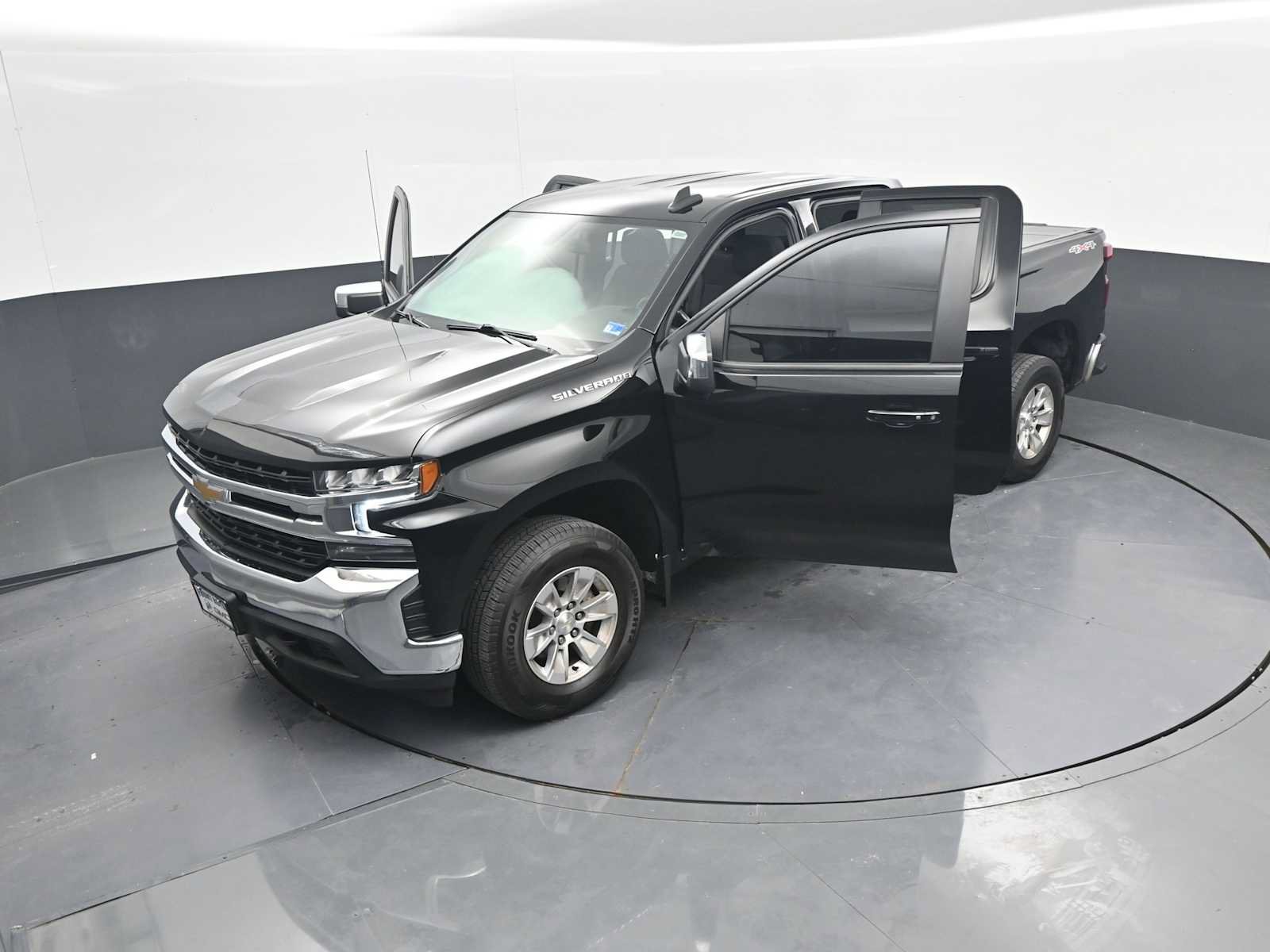 Used 2021 Chevrolet Silverado 1500 LT AWD/4WD image 71