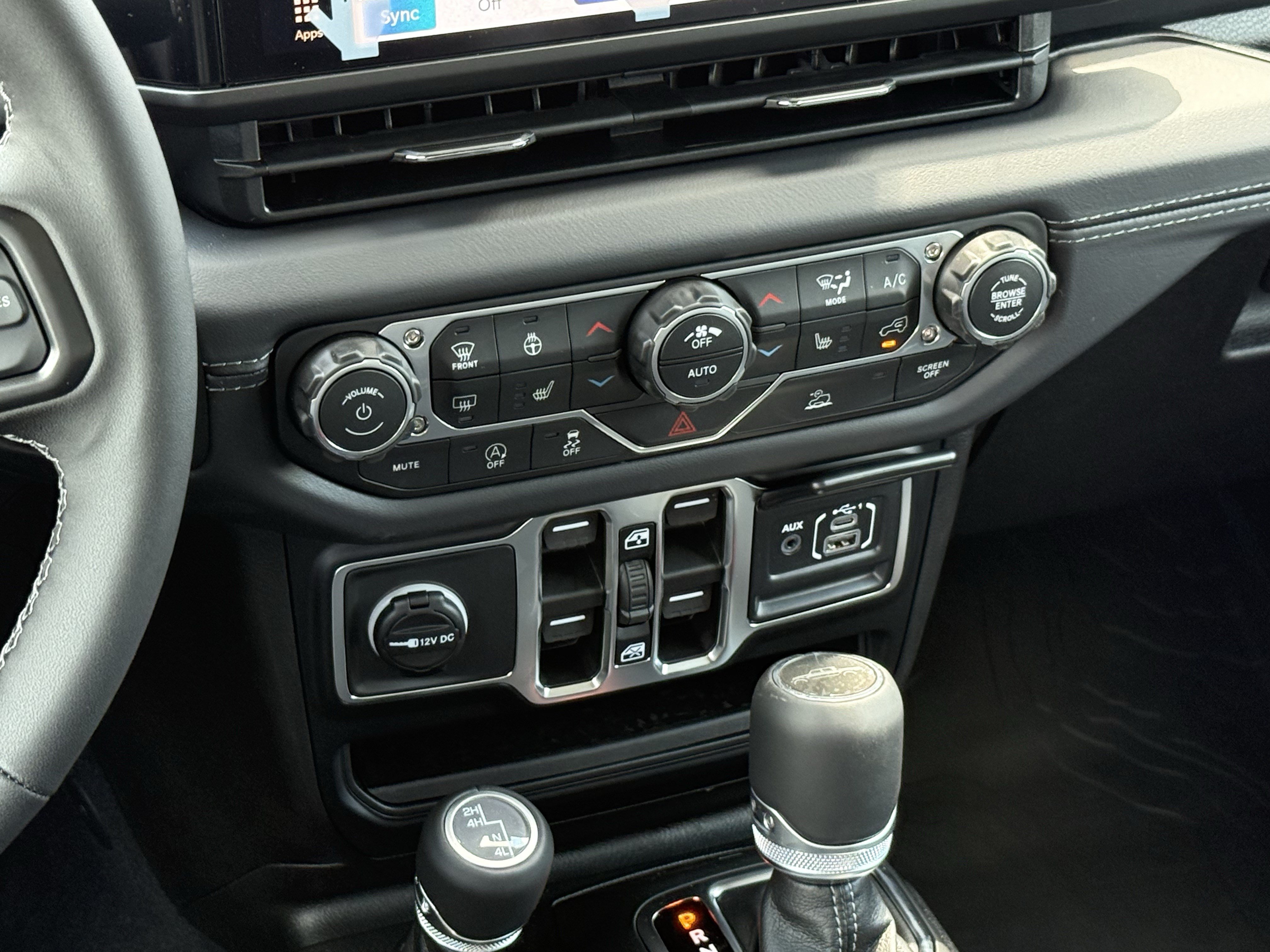 New 2026 Jeep Gladiator Sport AWD/4WD image 14
