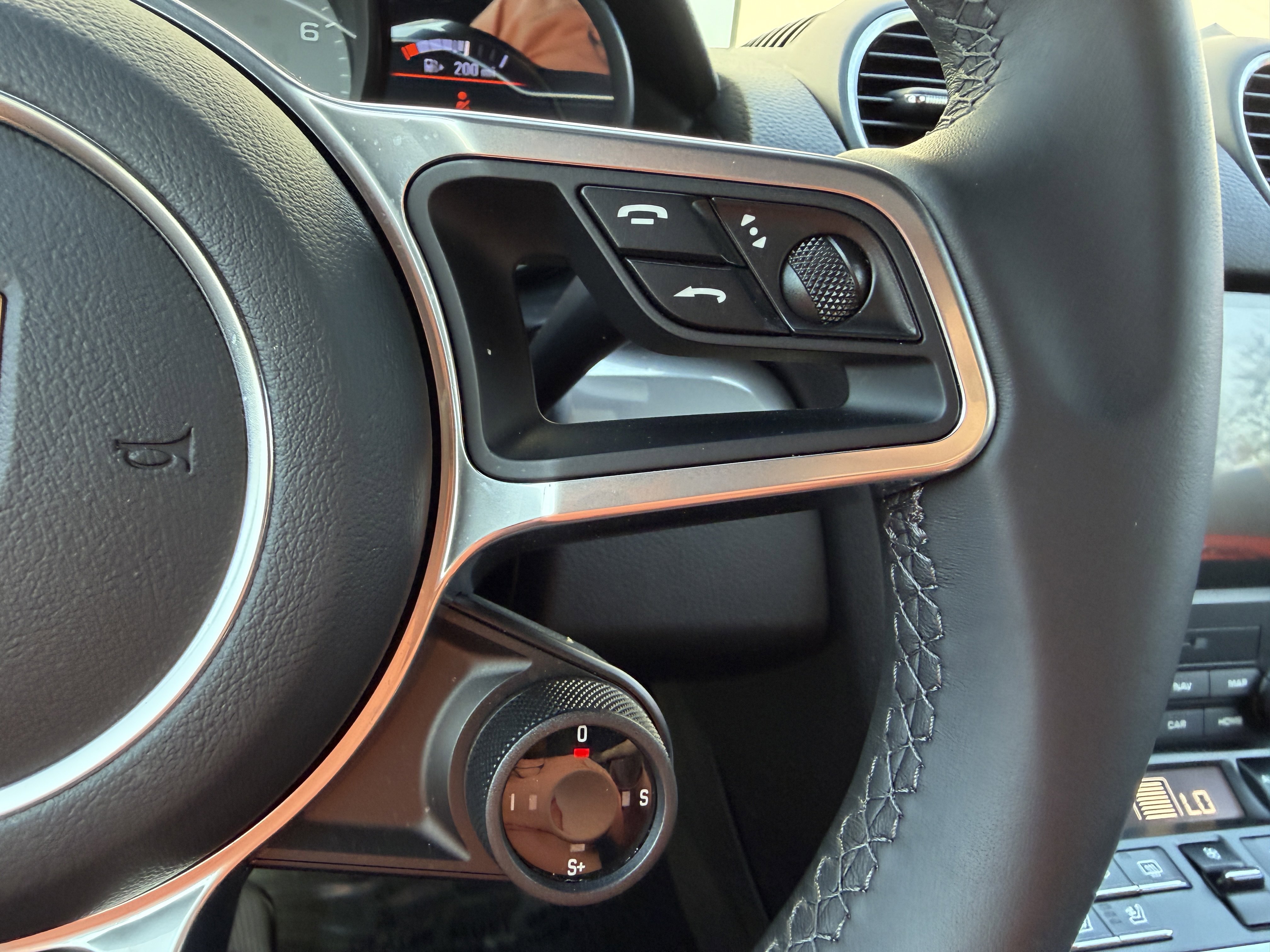 Certified 2025 Porsche 718 Boxster S image 30