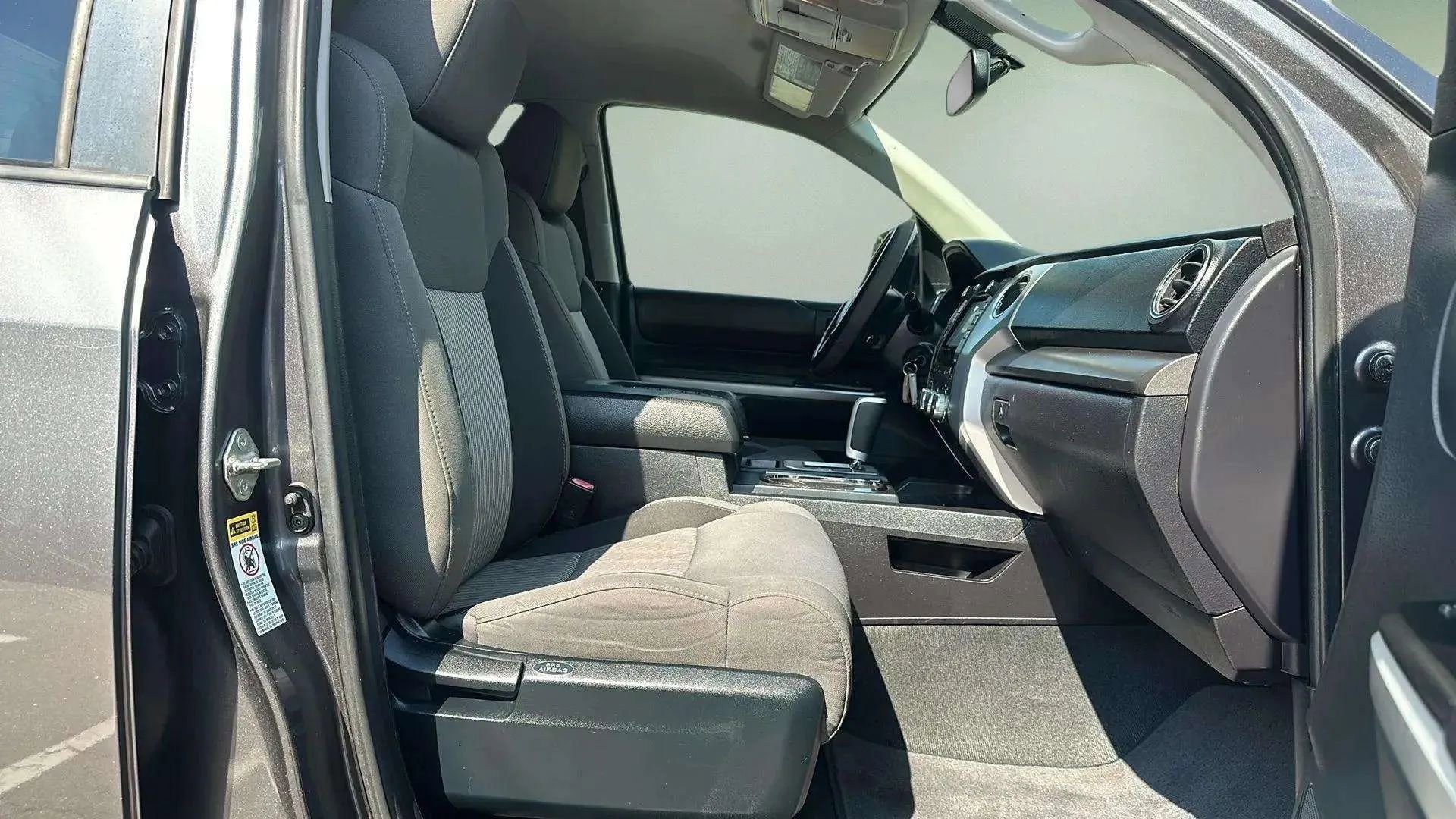 Used 2015 Toyota Tundra SR5 image 21