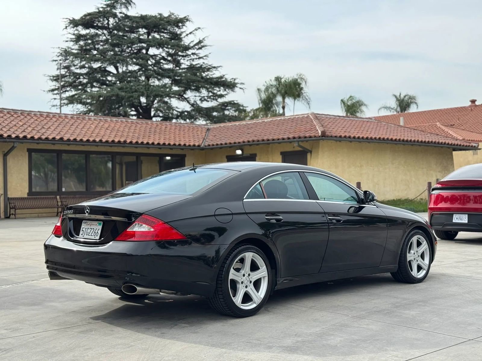 Used 2006 Mercedes-Benz CLS 500 image 4