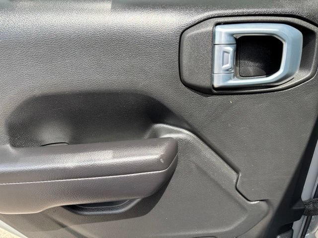 Used 2021 Jeep Gladiator Mojave AWD/4WD image 18