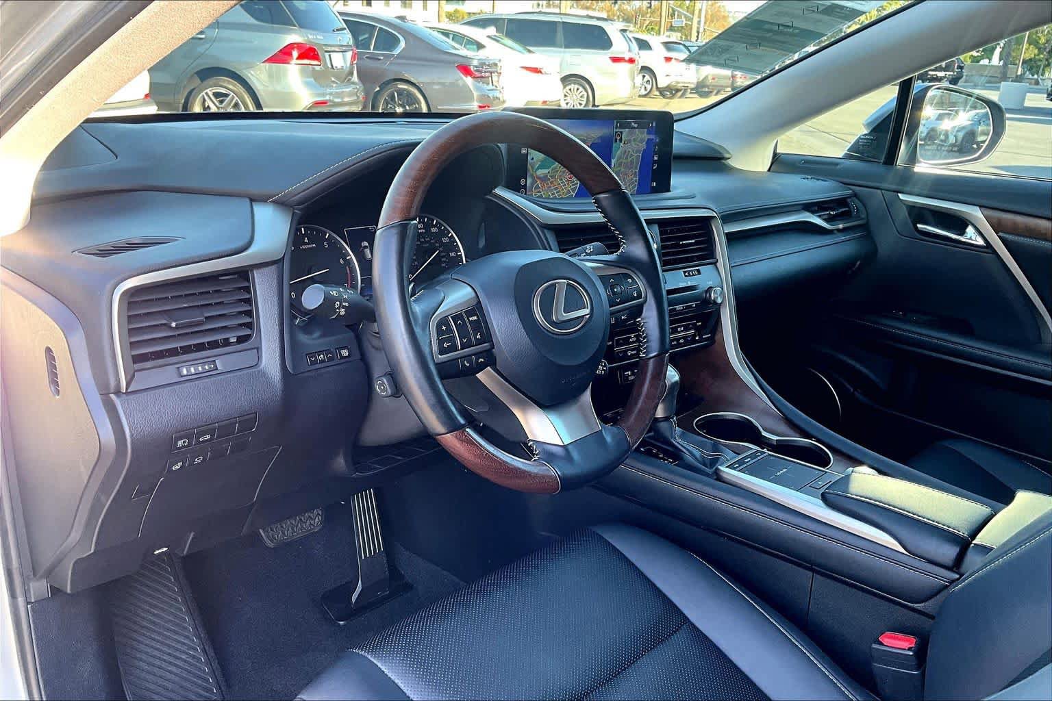 Certified 2022 Lexus RX 350L FWD w/ Premium Package image 16