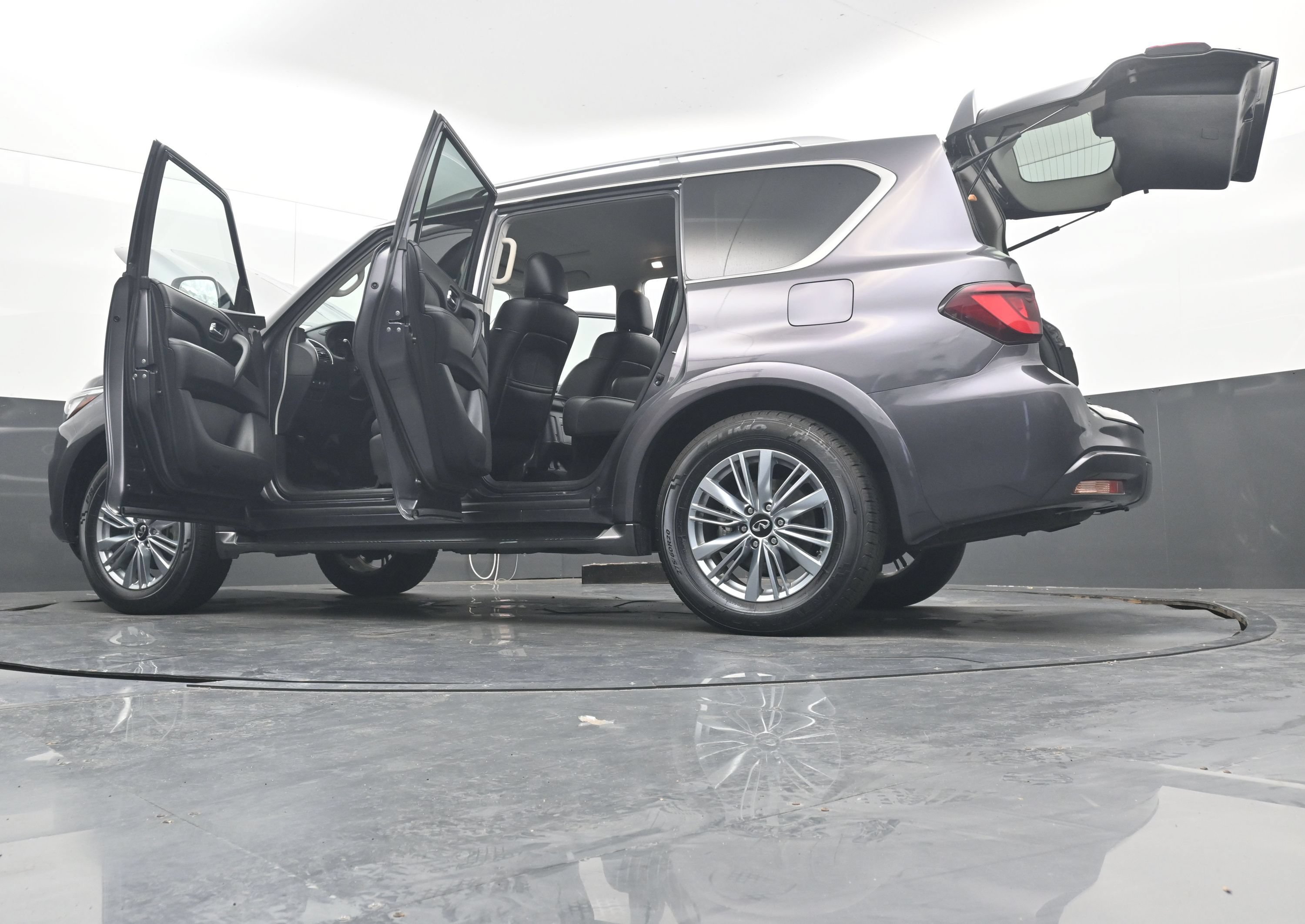 Used 2024 INFINITI QX80 Luxe AWD/4WD image 40