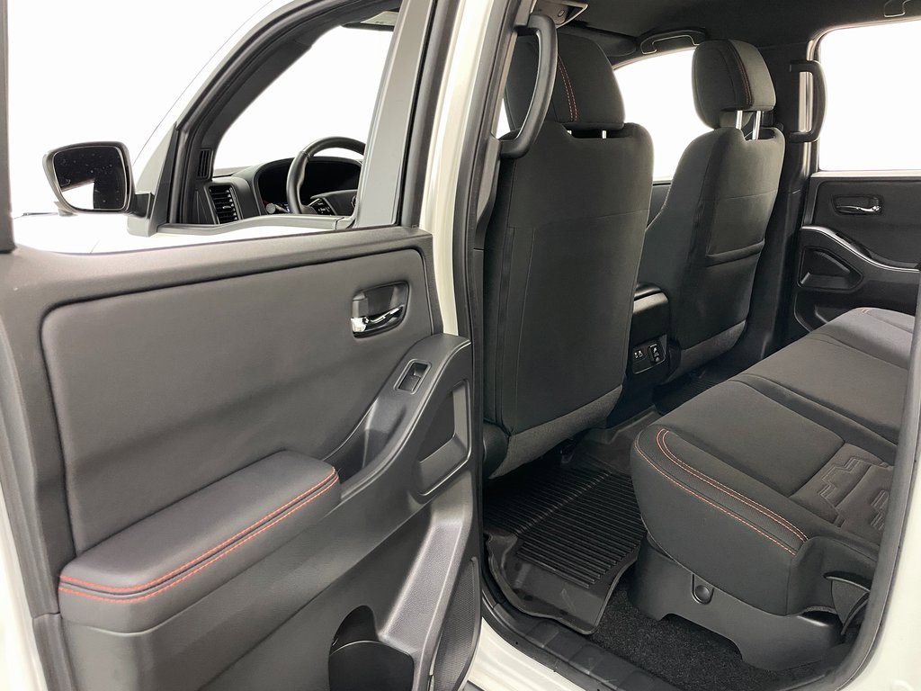 Used 2024 Nissan Frontier PRO-4X w/ Pro Convenience Package image 43