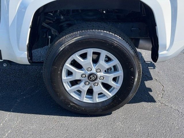 Used 2025 Toyota Tacoma SR5 RWD image 9