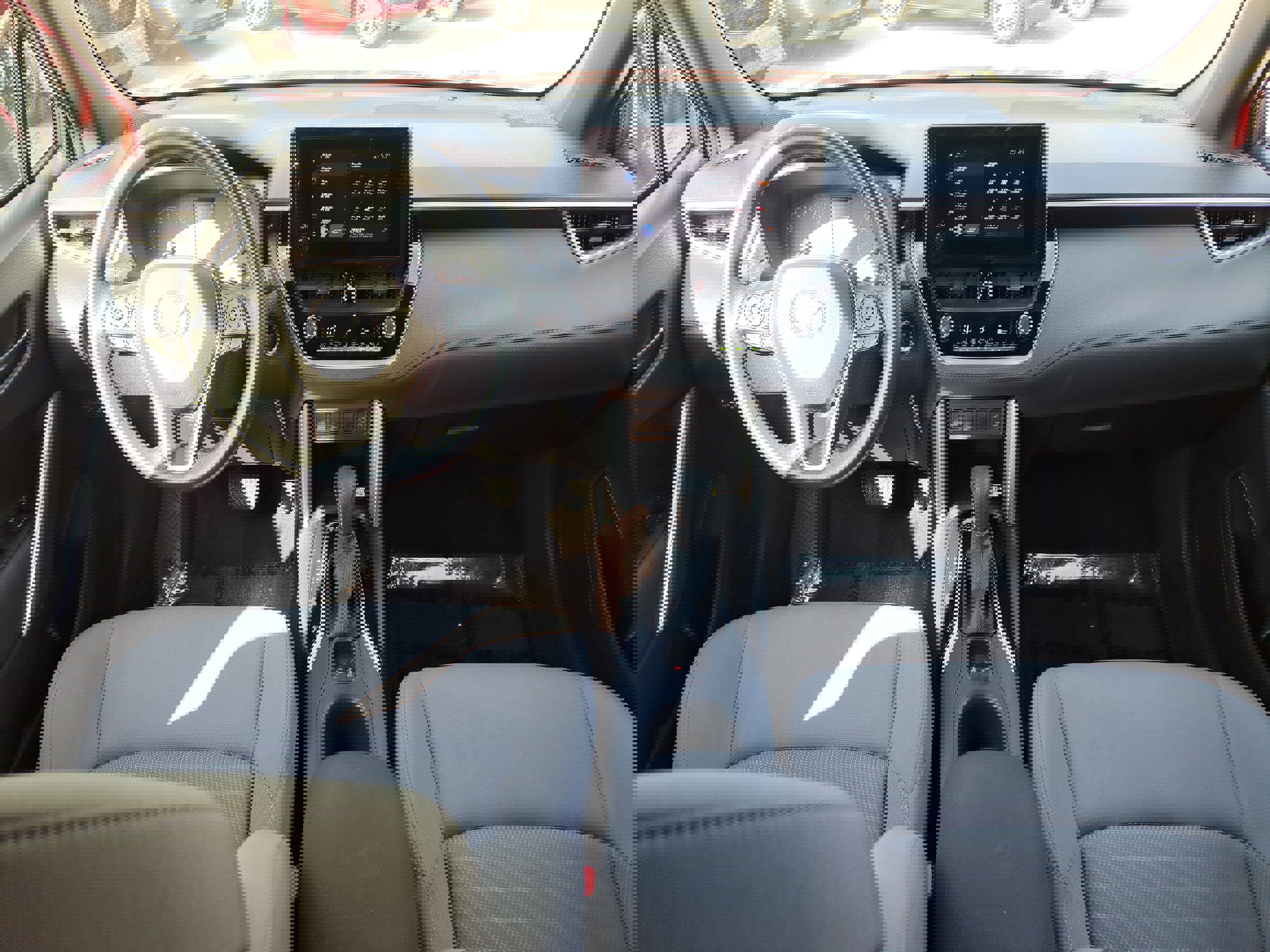 Used 2023 Toyota Corolla Cross SE image 7