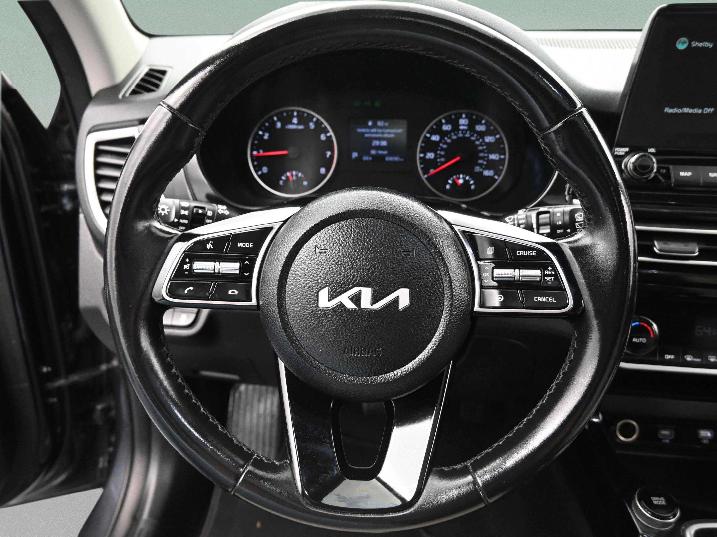 Used 2022 Kia Seltos EX image 39