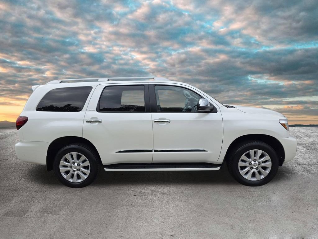 Used 2019 Toyota Sequoia Platinum AWD/4WD image 9