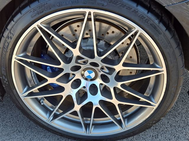 Used 2018 BMW M4 Convertible image 28
