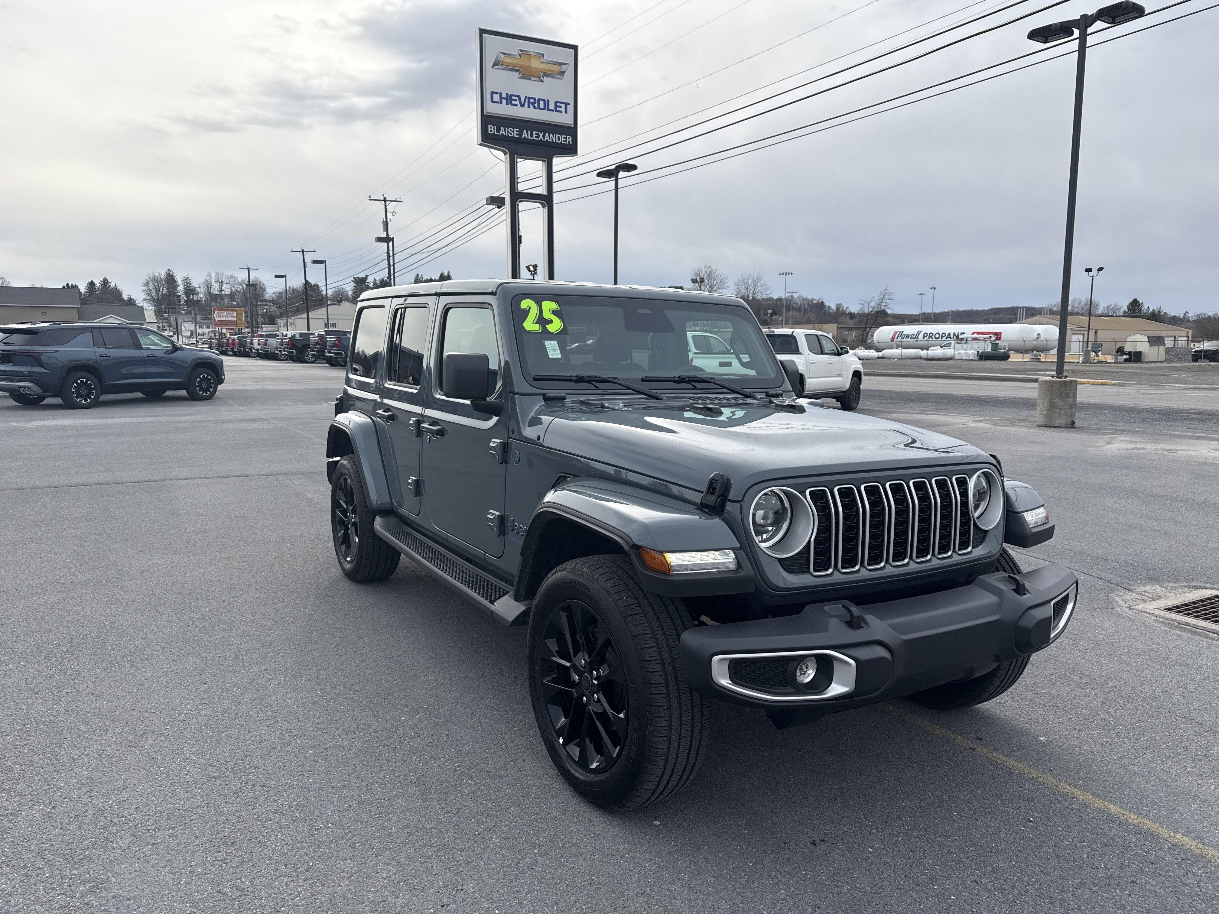 Used 2025 Jeep Wrangler Sahara