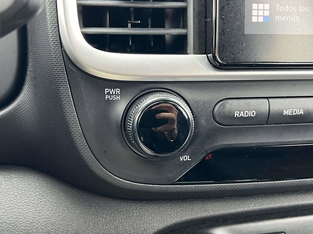 Certified 2023 Hyundai Venue SE FWD image 28