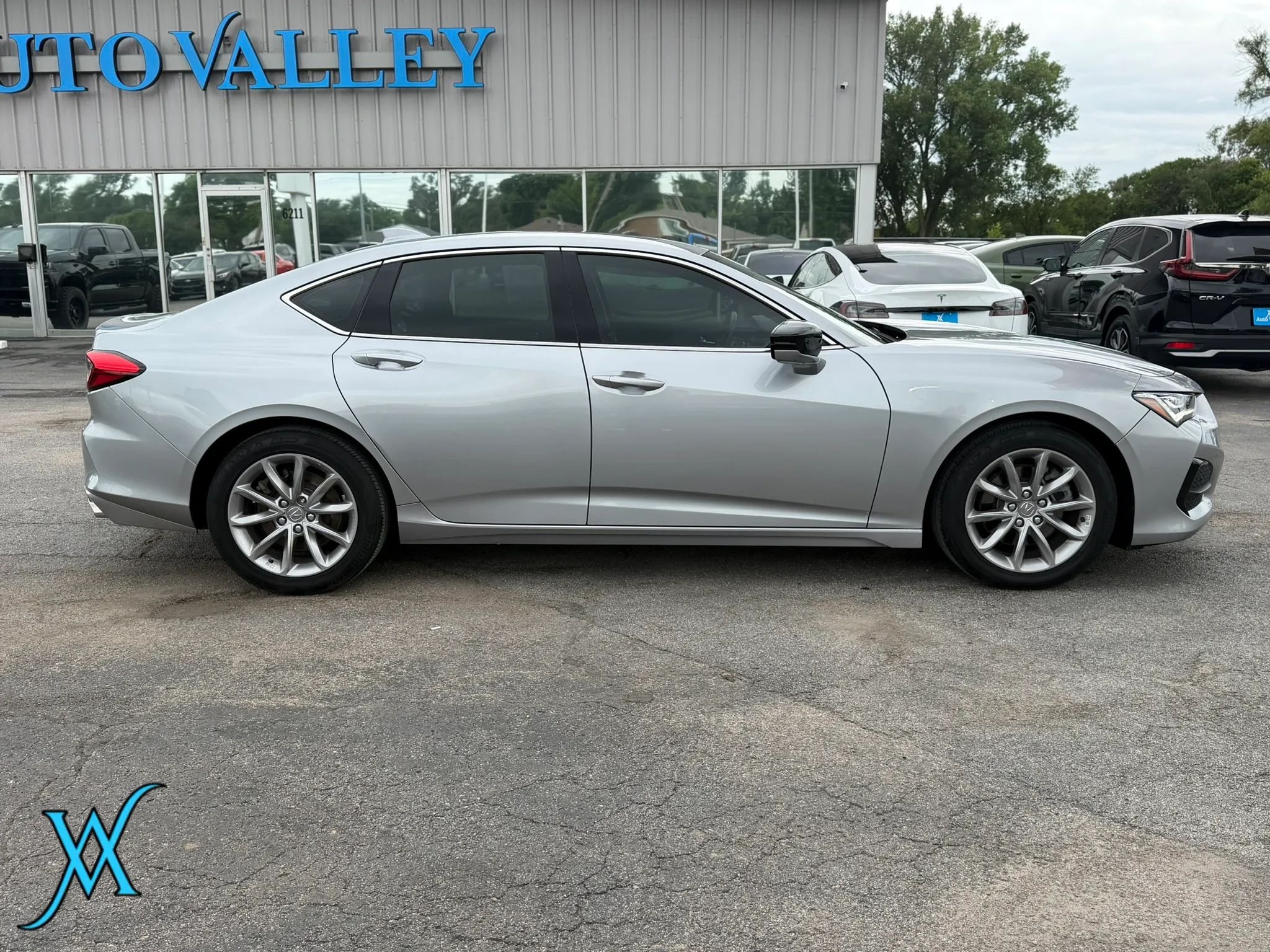 Used 2023 Acura TLX FWD image 8