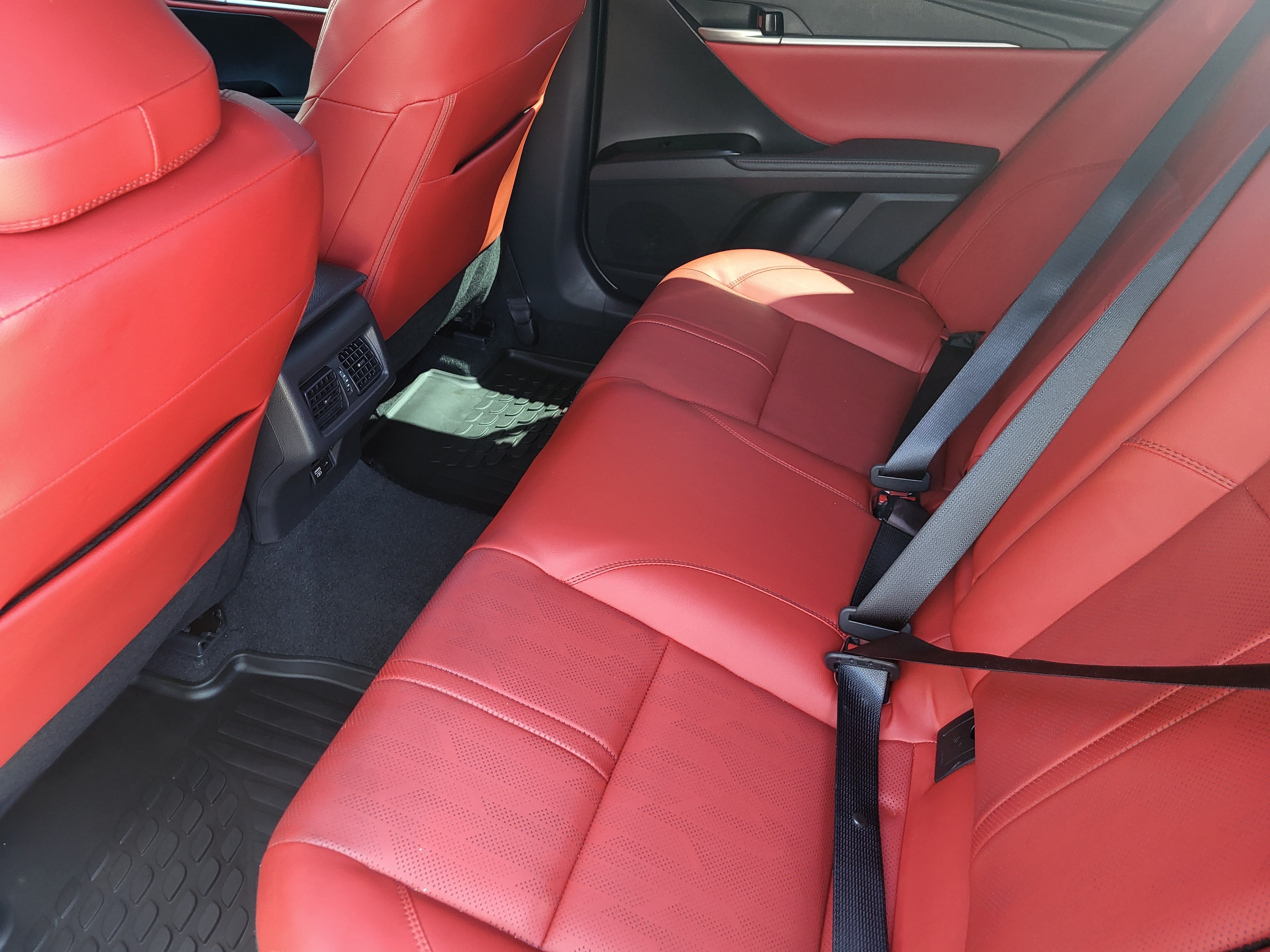 Used 2025 Toyota Camry Hybrid FWD image 23