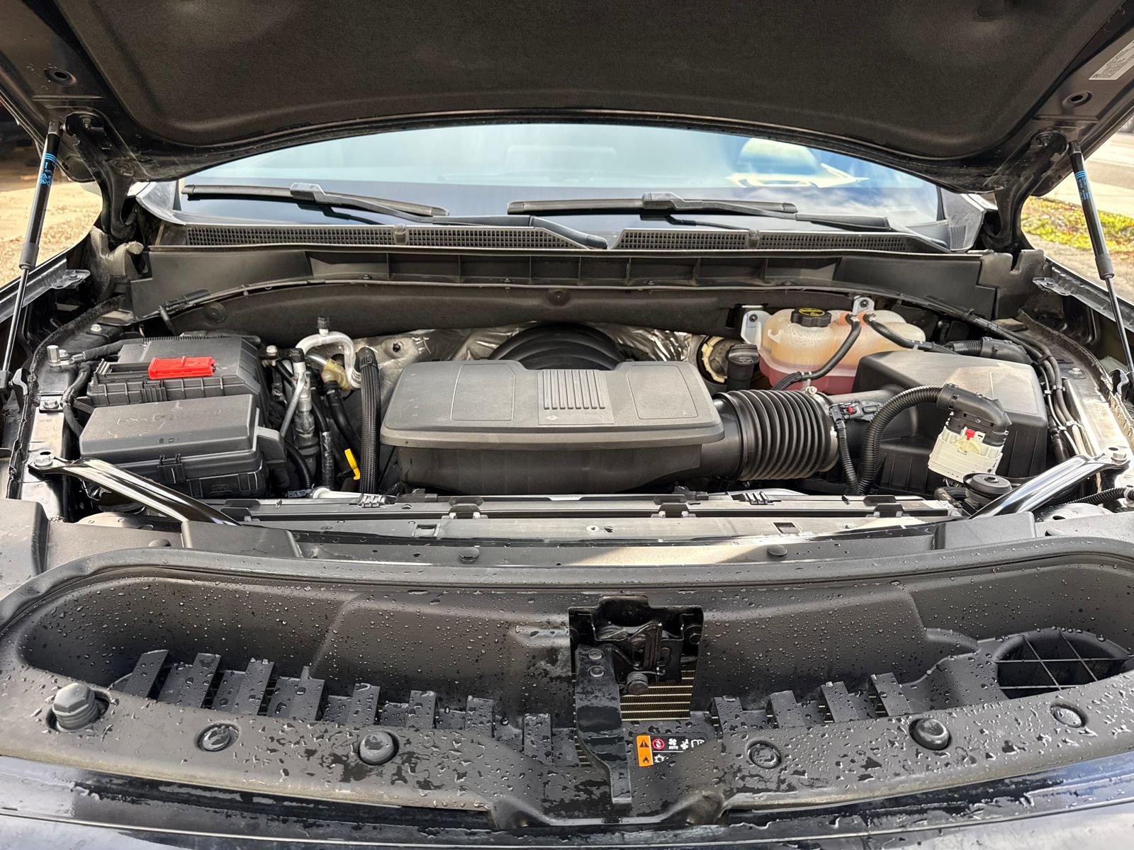 Used 2024 GMC Yukon SLE w/ Gmc Pro Safety Plus Package image 22