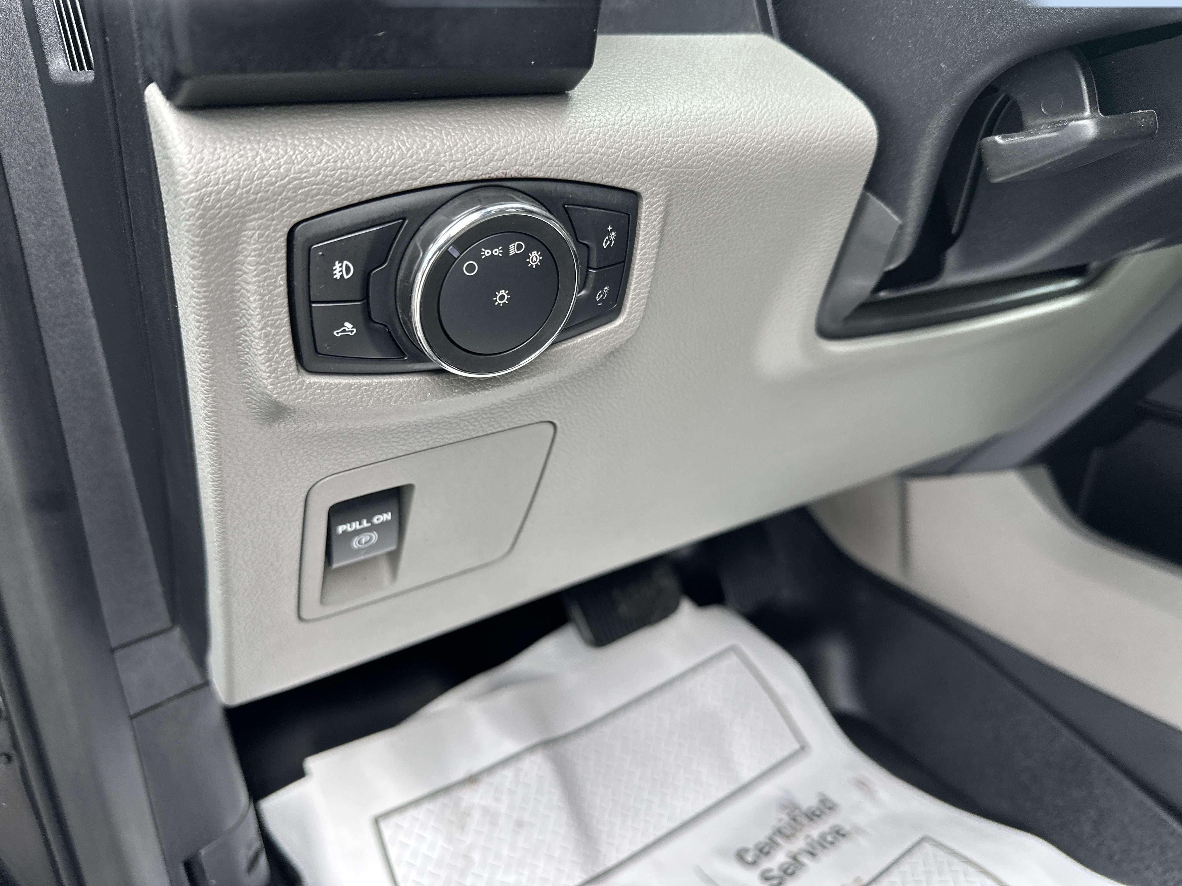 Used 2017 Ford F150 XL w/ Equipment Group 101A Mid AWD/4WD image 15