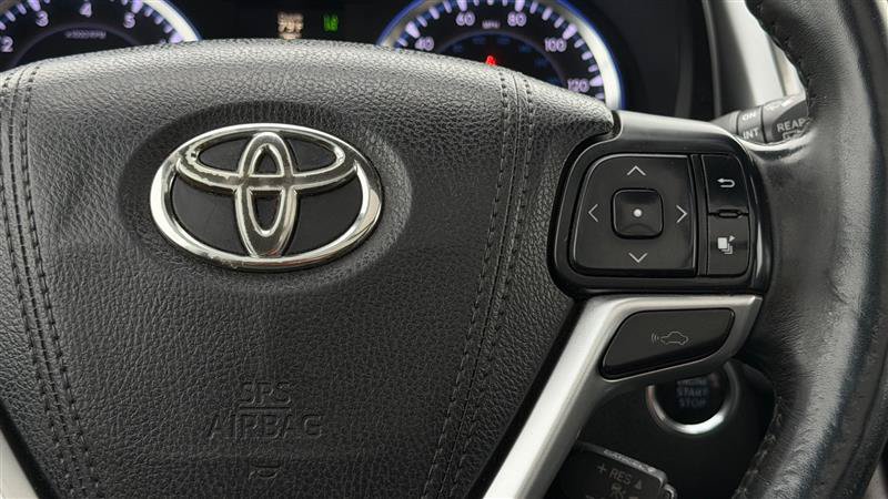 Used 2015 Toyota Highlander Limited Platinum AWD/4WD image 29