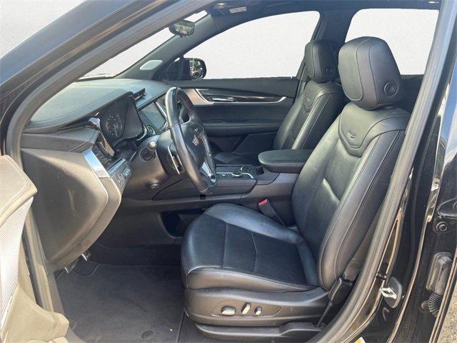 Used 2023 Cadillac XT6 Sport w/ Technology Package image 10