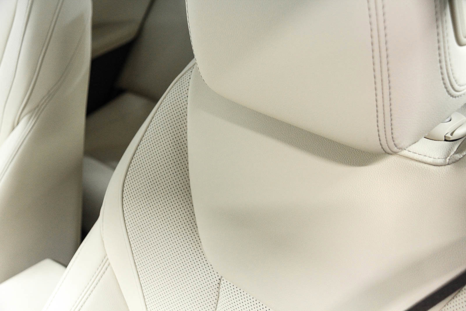 Certified 2023 BMW i4 eDrive35 w/ Premium Package image 25