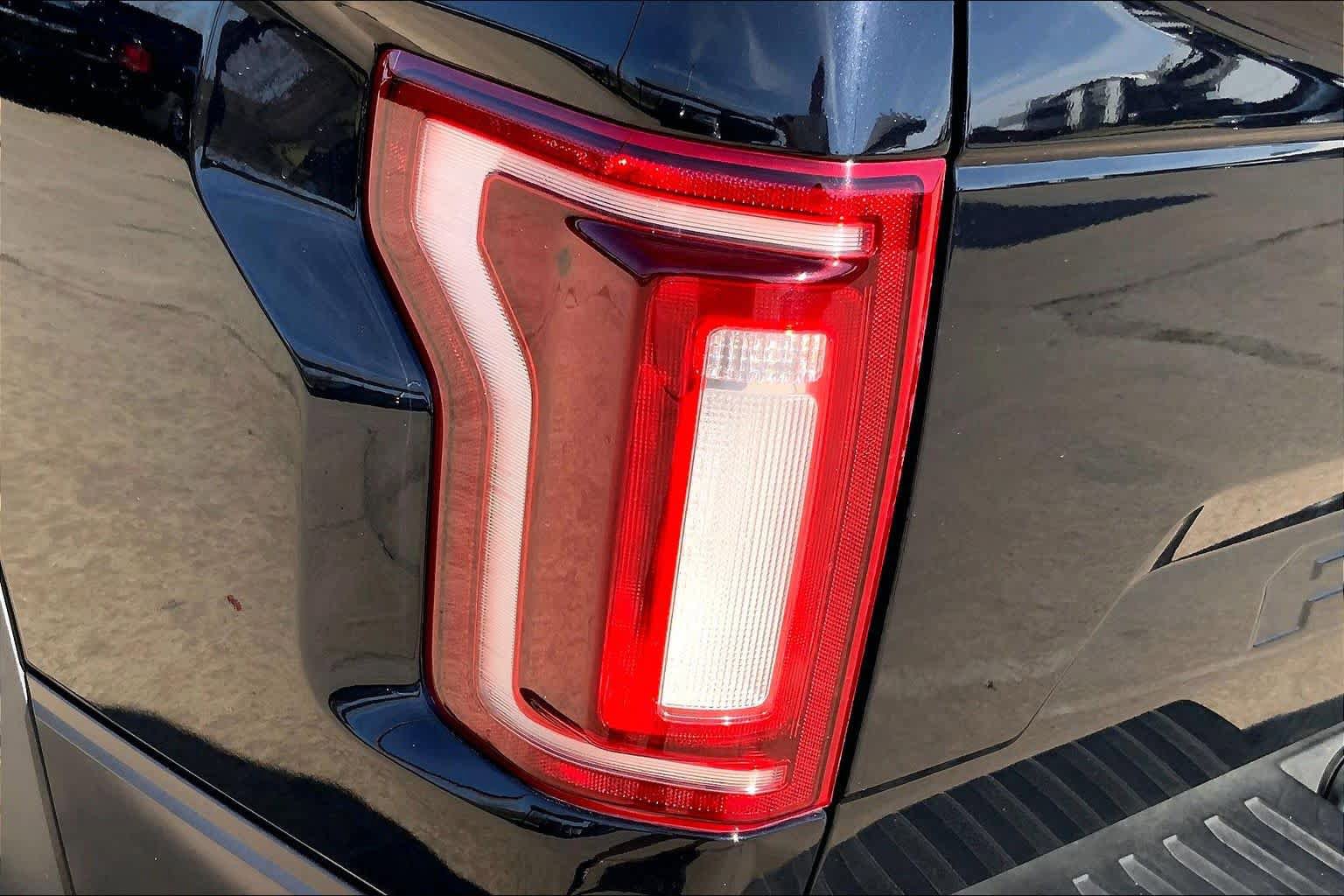 Used 2020 Ford F150 Raptor image 29