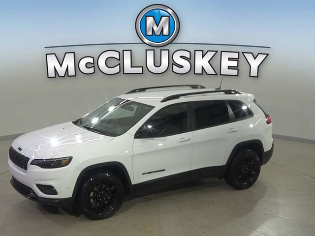 Used 2023 Jeep Cherokee Altitude Lux