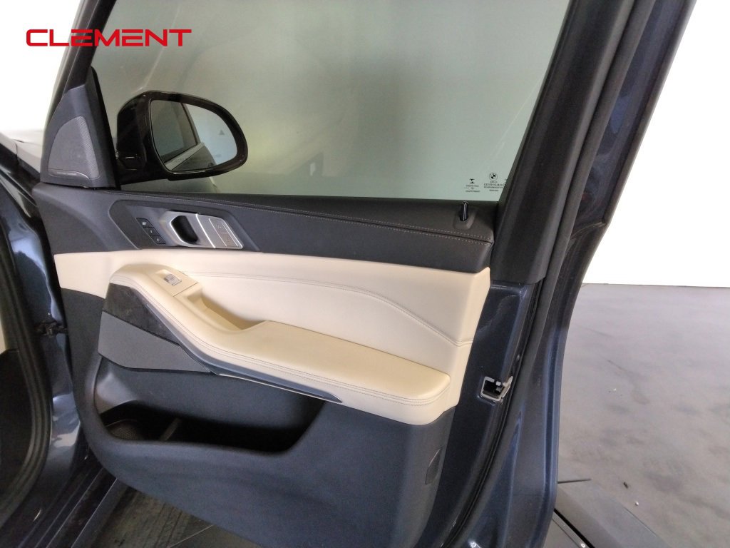 Used 2021 BMW X7 xDrive40i w/ Premium Package image 45