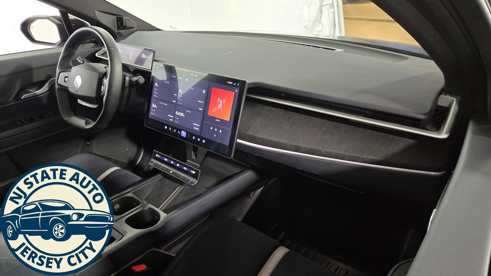 Used 2023 Fisker Ocean One image 33