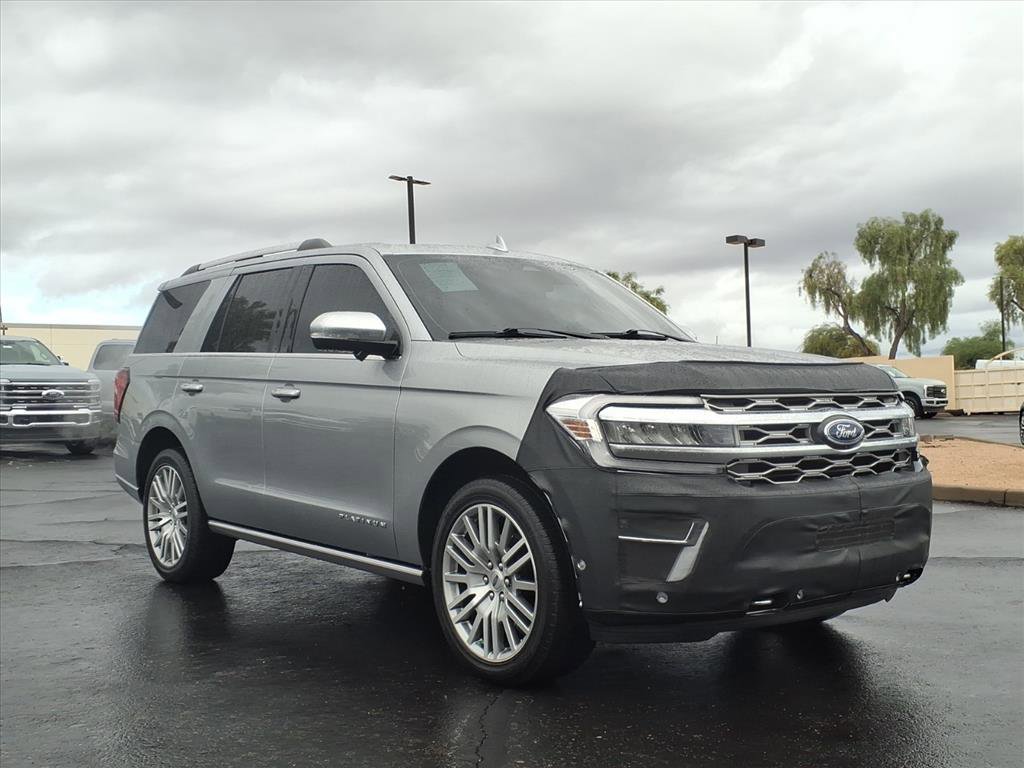 Used 2024 Ford Expedition Platinum image 7