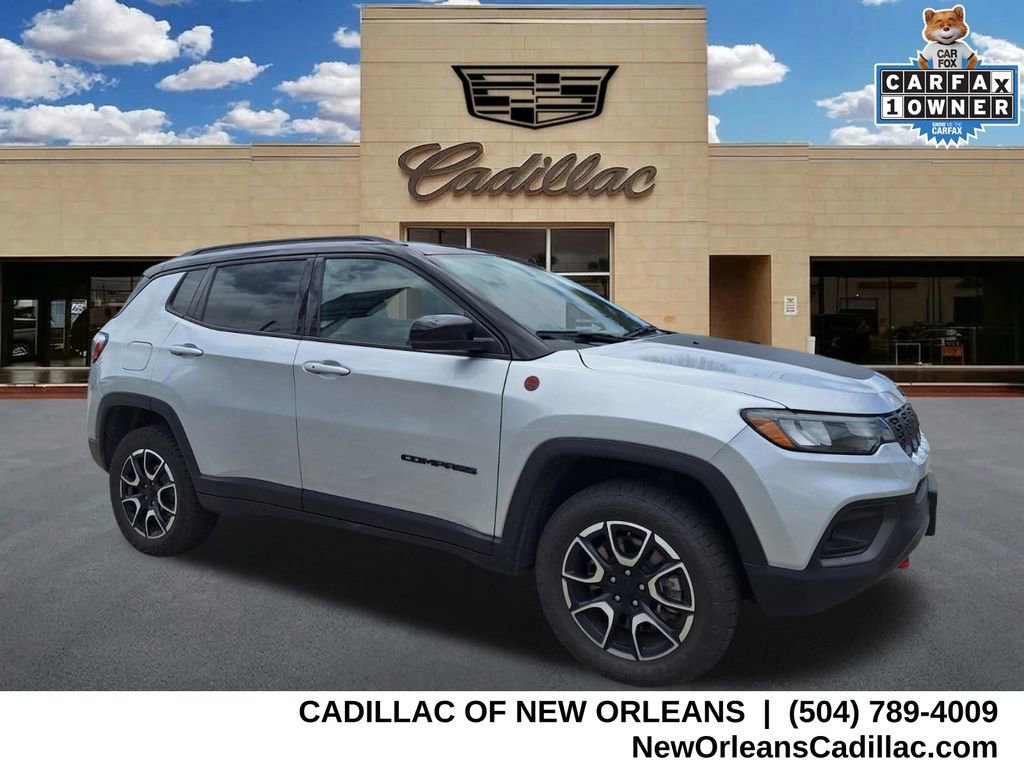 Used 2024 Jeep Compass Trailhawk AWD/4WD image 1