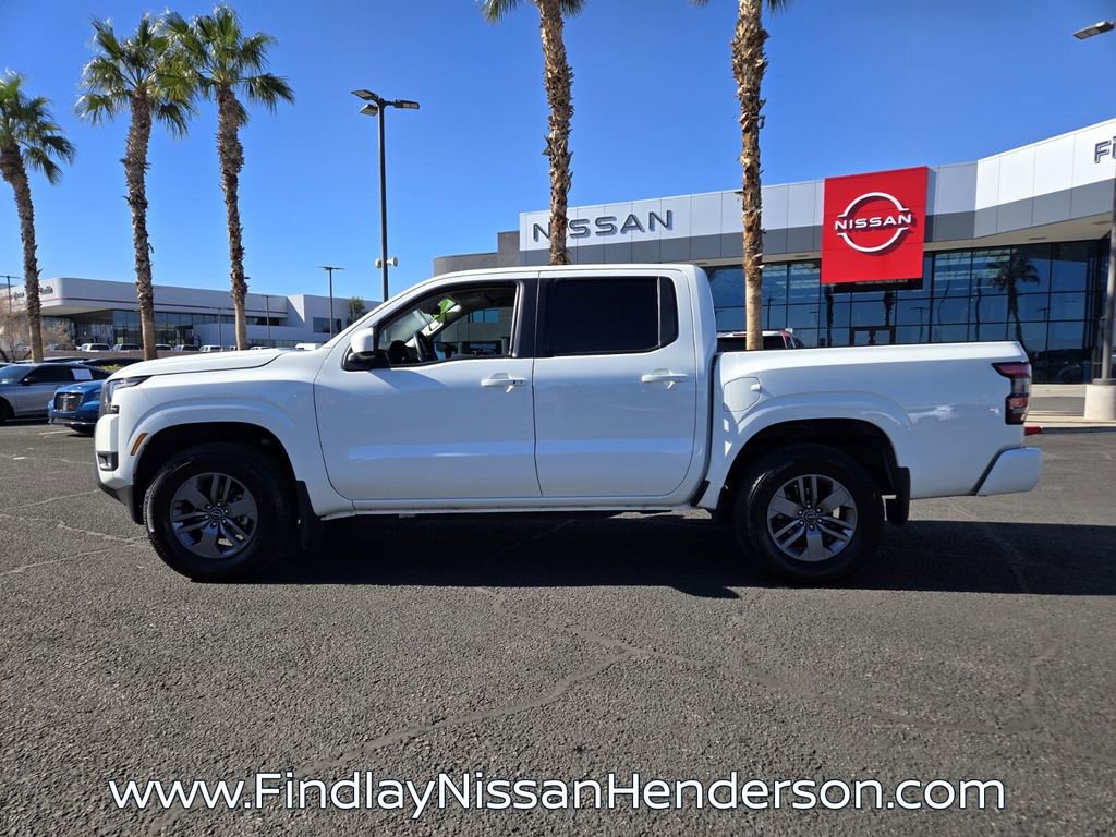 Used 2025 Nissan Frontier SV w/ SV Convenience Package image 3