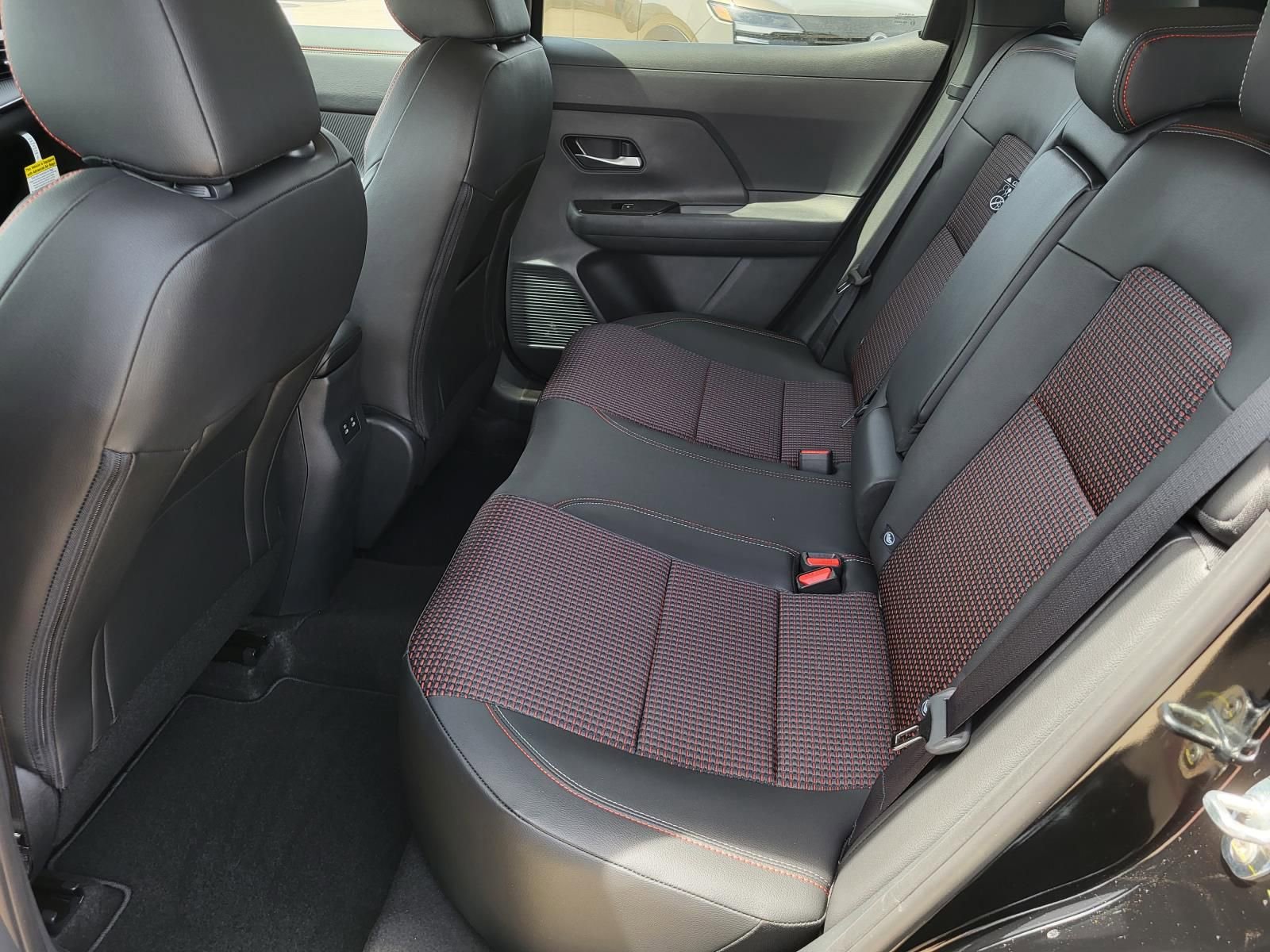 New 2026 Nissan Kicks SR FWD image 16