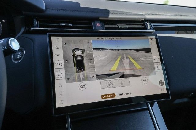 New 2026 Land Rover Range Rover Velar Dynamic SE image 23
