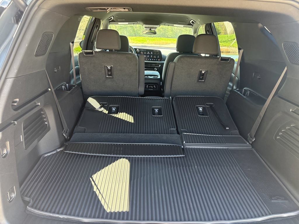 New 2026 Chevrolet Traverse LT w/ Midnight/Sport Edition FWD image 49