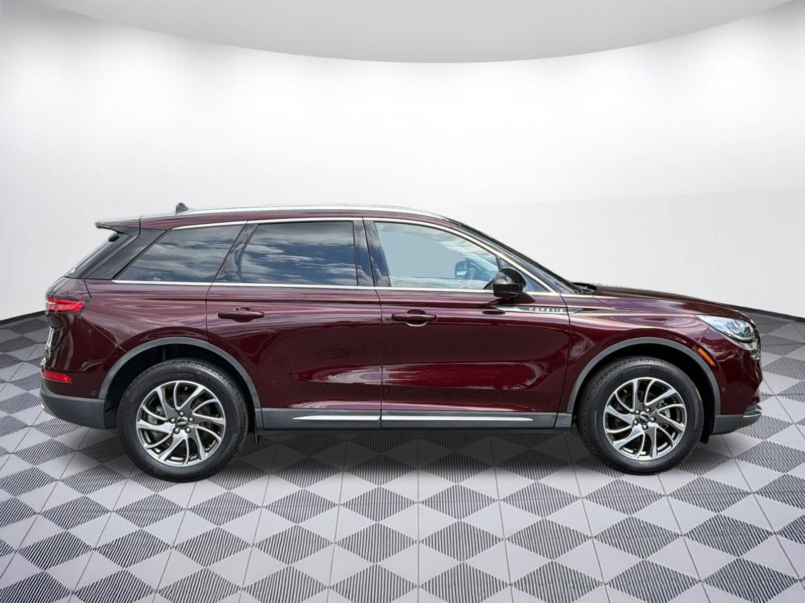 Used 2021 Lincoln Corsair AWD image 8