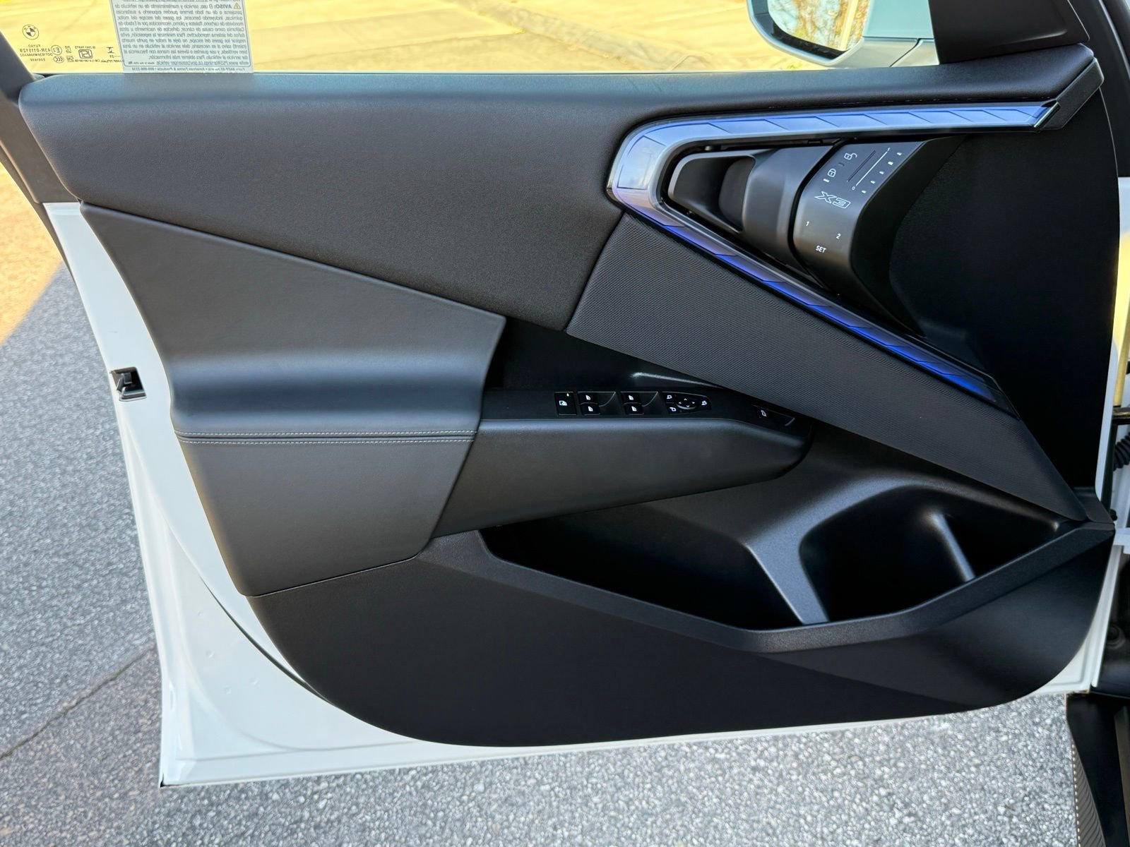 Used 2025 BMW X3 xDrive30i w/ Convenience Package image 21