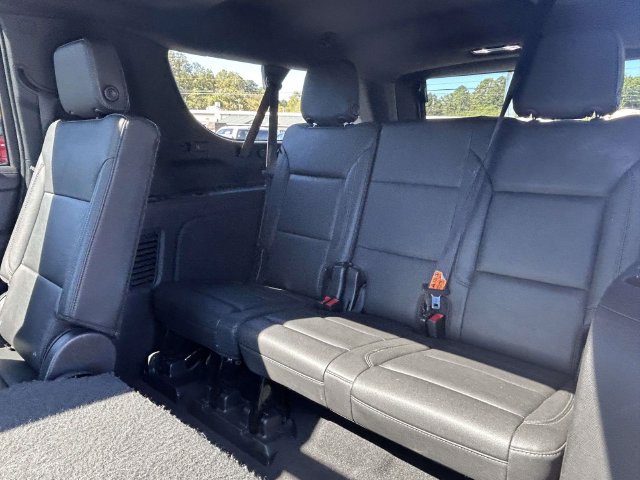 Used 2022 Chevrolet Suburban LT w/ LT Signature Plus Package RWD image 15