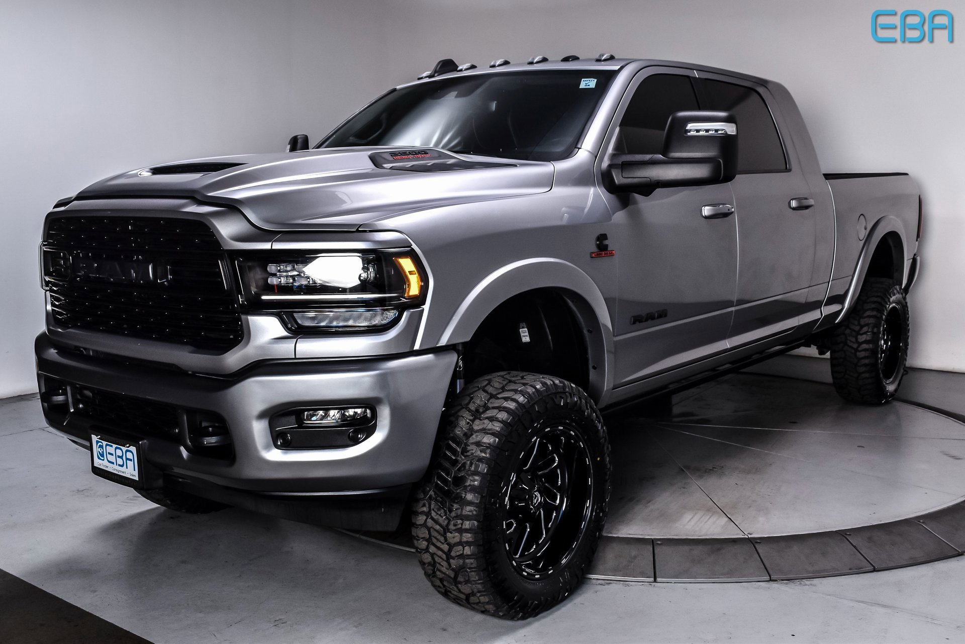 Used 2023 RAM 2500 Limited image 2