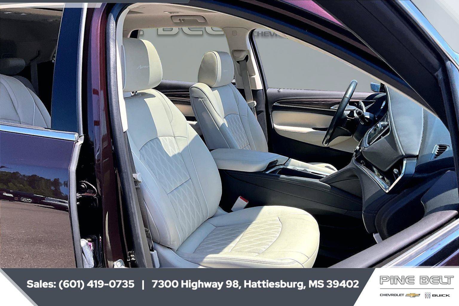 Used 2023 Buick Enclave Avenir w/ Avenir Technology Package AWD/4WD image 6