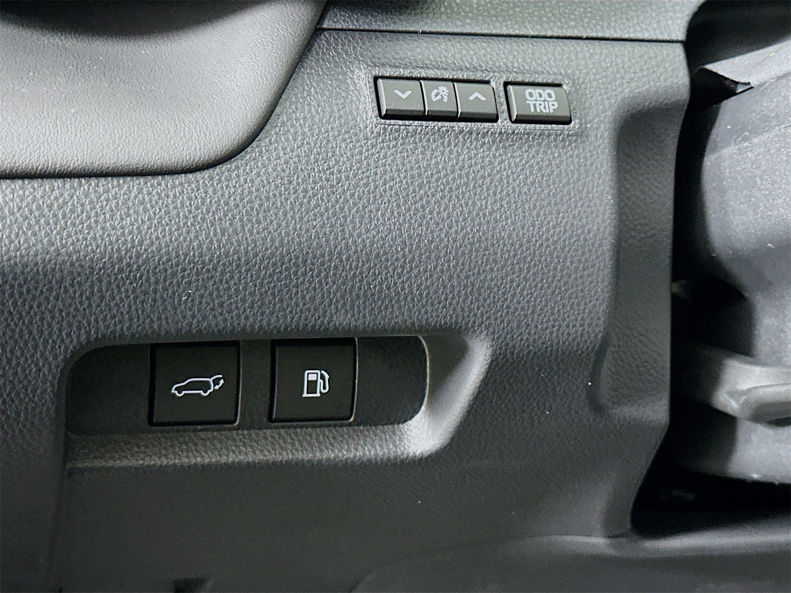 New 2025 Toyota Crown Signia Limited image 10