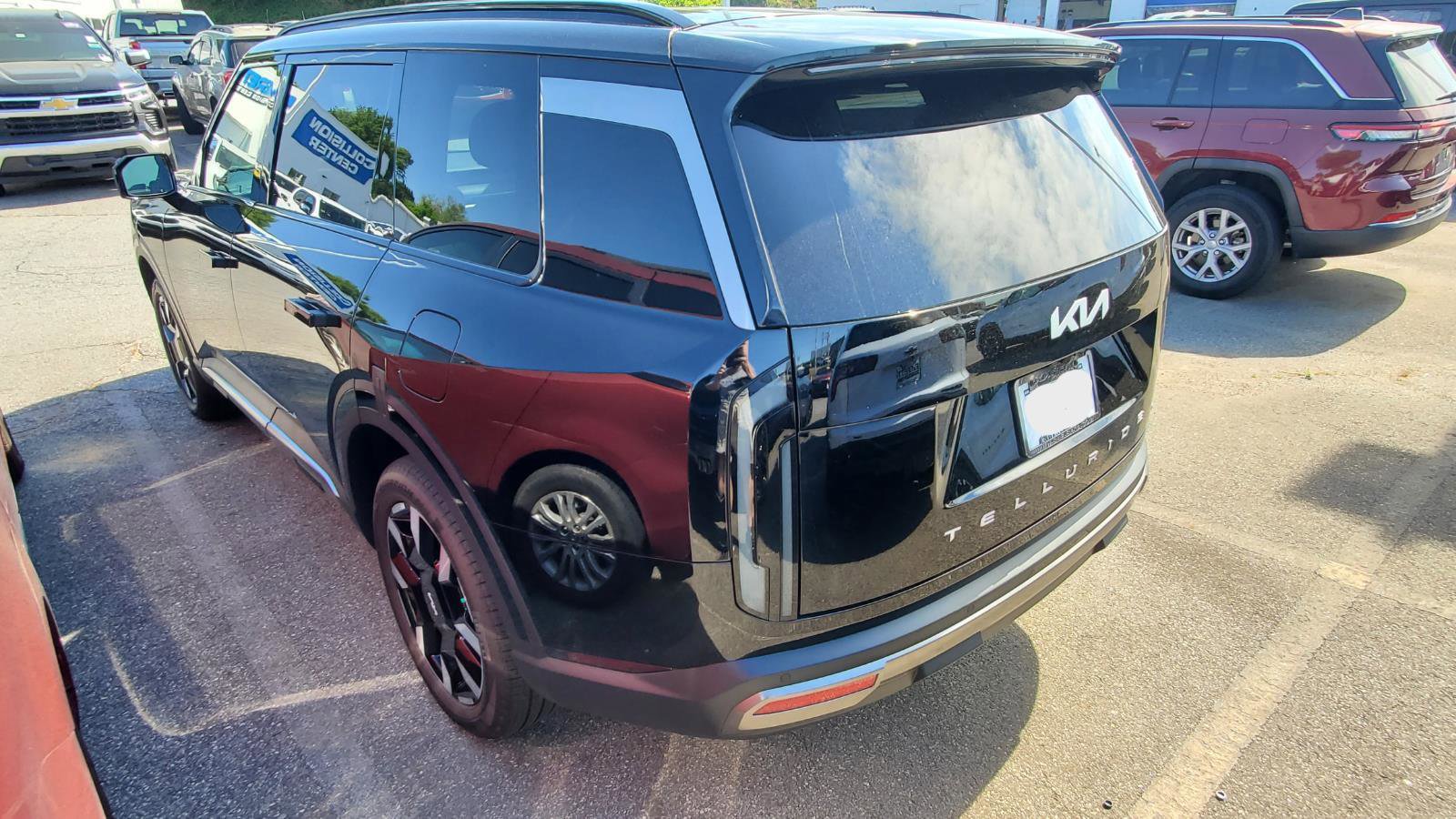 Used 2027 Kia Telluride S image 9